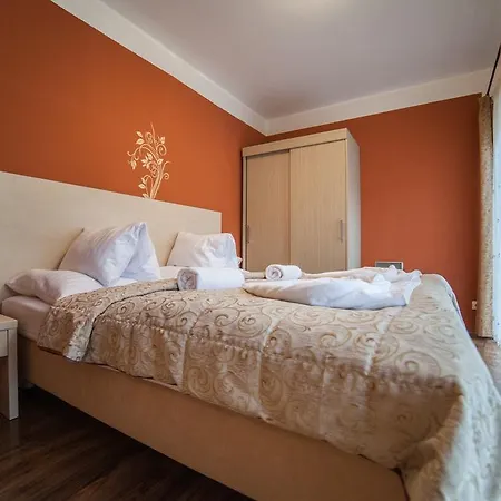 Vila Helena Apartman Helena 15 Lägenhet Ruzomberok